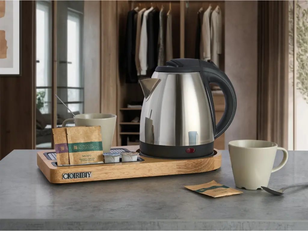 corby-buckingham-1l-kettle-in-polished-steel6.webp