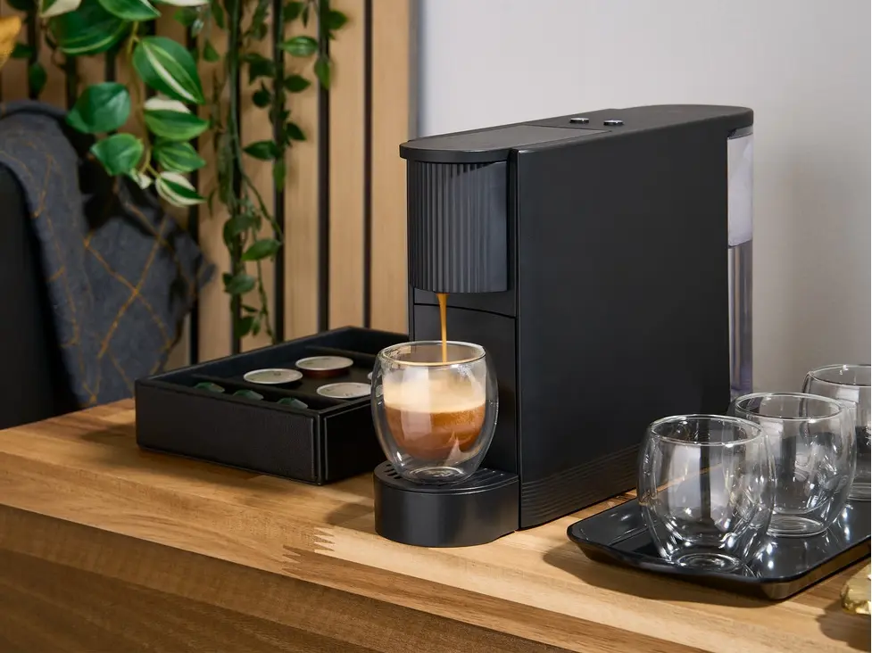3camden-espresso-coffee-machine-in-black-uk-plug.webp